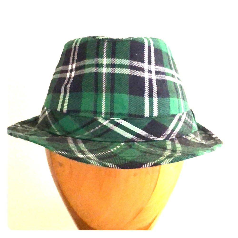 Fedora Kids Plaid hat green & black NWOT sooo cute